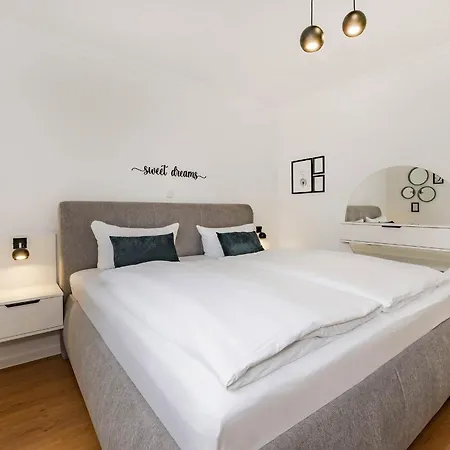 Domizil Zum Lerchengrund 01 Apartamento *